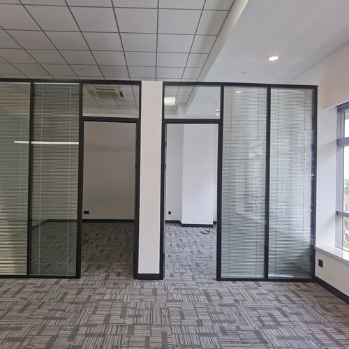 蘇州室內外裝飾 石膏板隔墻、輕鋼龍骨隔墻、吊頂礦棉板在辦公室、工廠、商場的裝修應用